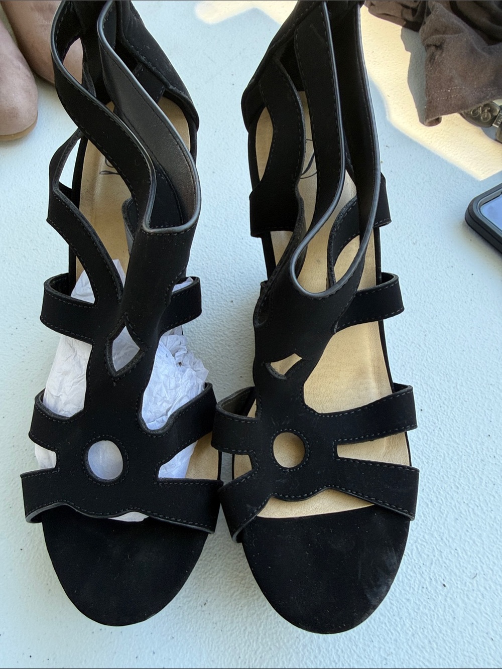 Women's Black Strappy Cutout Heeled Sandals
